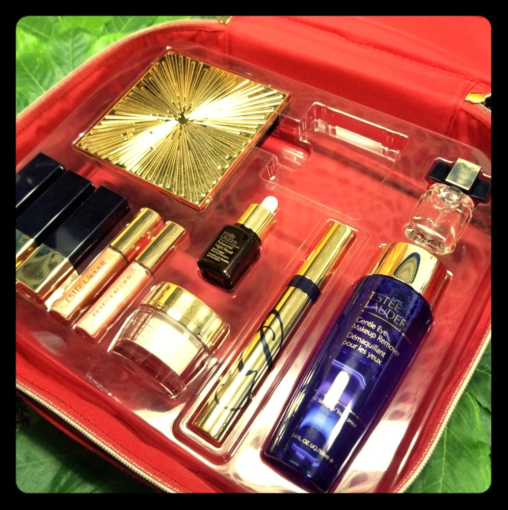 Estee Lauder Makeup Gift Set